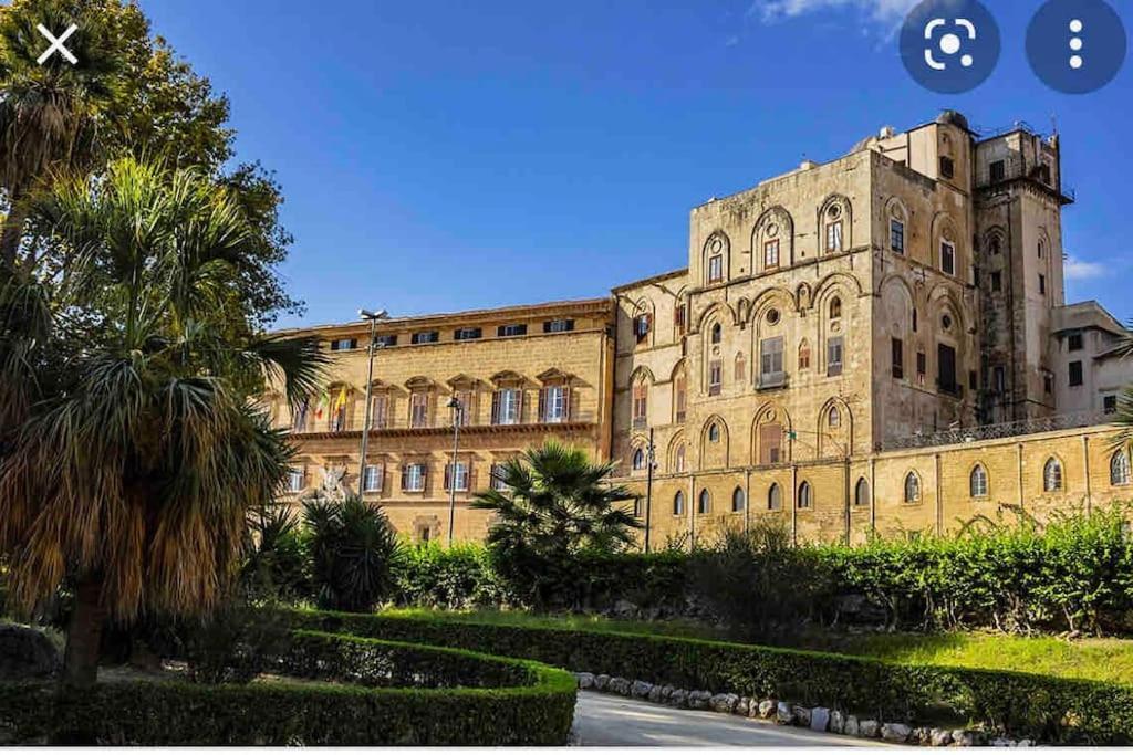 Politeama Suite In The Heart Of The City Palermo Eksteriør billede