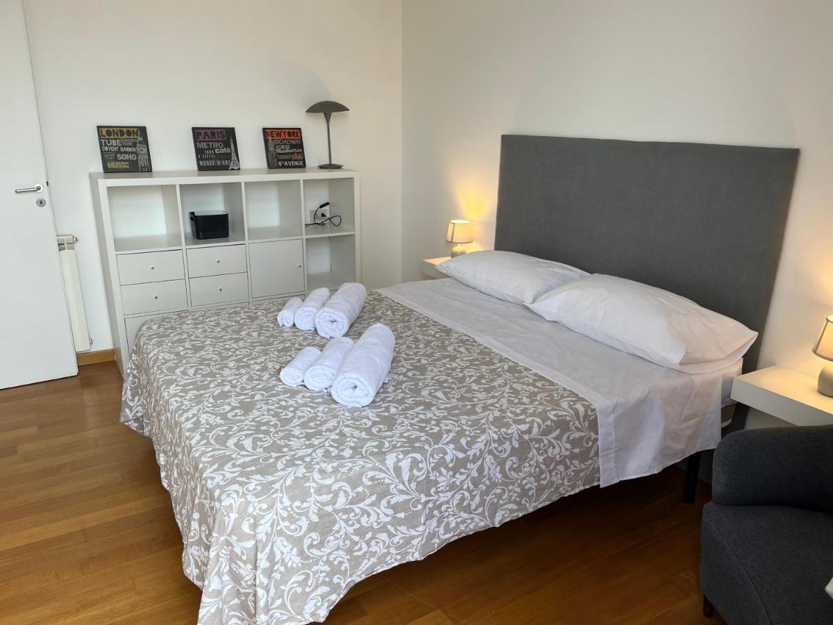 Politeama Suite In The Heart Of The City Palermo Eksteriør billede